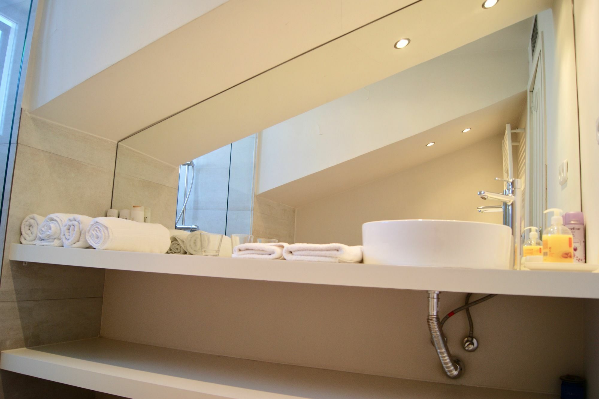 Apartamento Sol Madrid Luaran gambar